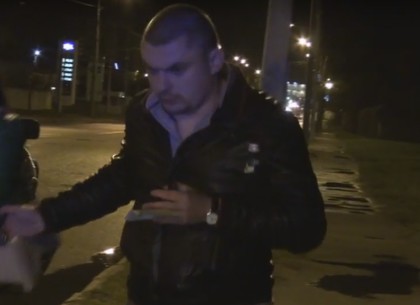 В Харькове патрульные остановили полицейского без прав, который сел пьяным за руль (ВИДЕО, Обновлено)