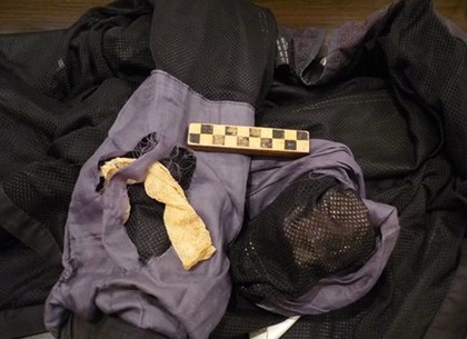 В Харькове заключенному в СИЗО передали куртку с подозрительными бинтами