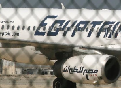 В Египте считают, что пропавший самолет упал в море