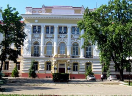 В Харькове проверяли доступность зданий судов для людей с ограниченными возможностями