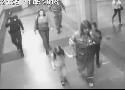 Суд рассмотрит апелляцию харьковчанки, которая прыгнула с детьми под поезд в метро