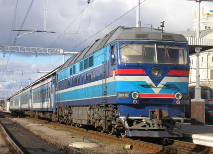 Из Харькова пустят еще два поезда на моря