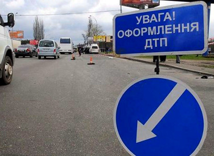 Под Харьковом «ВАЗ» сбил женщину-пешехода: водитель скрылся