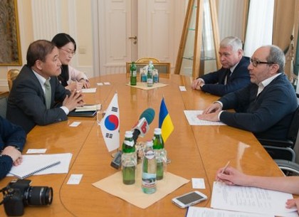 Кернес встретился с корейским послом