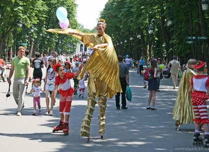 Рекордный детский парад пройдет в парке Горького
