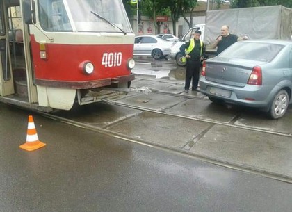 ДТП на Плехановской: водитель «Renault» не заметил трамвай