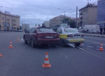 На проспекте Гагарина в ДТП пострадали женщина с ребенком