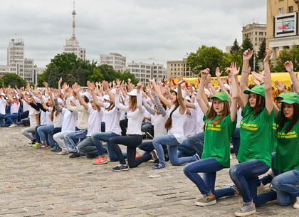 Акция «Дети Харькова – за мир!» на площади Свободы
