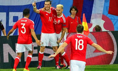 Евро-2016: Уэльс и Англия идут в плей-офф, Россия едет домой