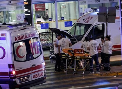 Взрывы в стамбульском аэропорту. Погибли 36 человек (Обновлено)