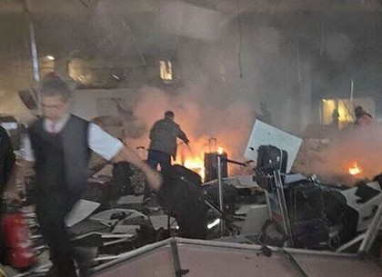 Теракт в стамбульском аэропорту: у двоих смертников были российские паспорта