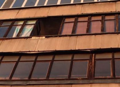 Отец замглавы Нацполиции Харьковщины выпал с четвертого этажа, когда ремонтировал балкон (ФОТО)