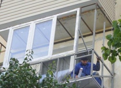 За незаконное переоборудование балкона грозит 10-тысячный штраф
