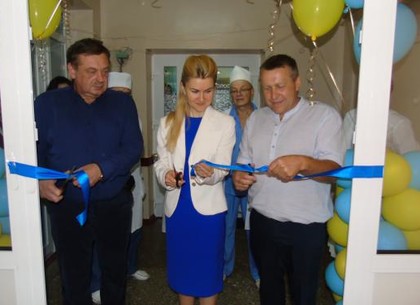 В Валковской ЦРБ открыли обновленное родильное отделение