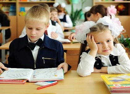 Первый урок в школах Харькова предлагают посвятить 25-й годовщине независимости Украины