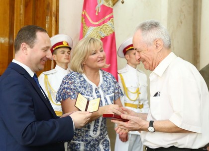 Выдающиеся деятели Харьковщины получили президентские награды