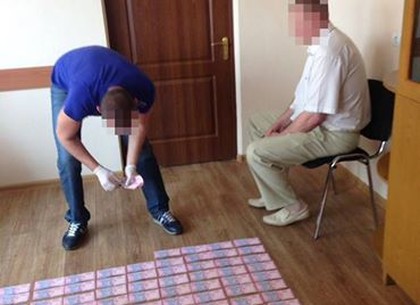 Руководитель подразделения «Харьковоблэнерго» задержан на взятке в пятьдесят тысяч