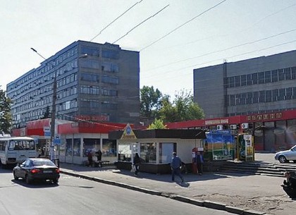 Московский проспект очистят от рекламы и киосков