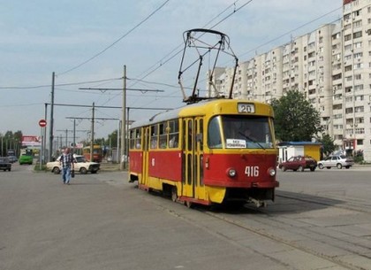 Три дня на Алексеевке трамваи ходят по новому маршруту