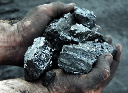 Кабмин увеличил субсидии на уголь и сжиженный газ