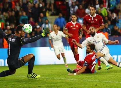 Гол Конополянки не позволил «Севилье» выиграть Суперкубок УЕФА