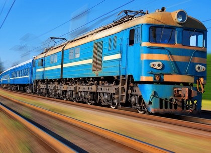 Поезд Харьков-Ужгород вернут с сентября