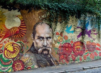 На международном фестивале граффити разрисуют 300-метровый забор по Клочкоской