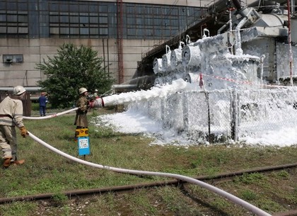На Змиевской ТЭС тушили учебный пожар (ФОТО)