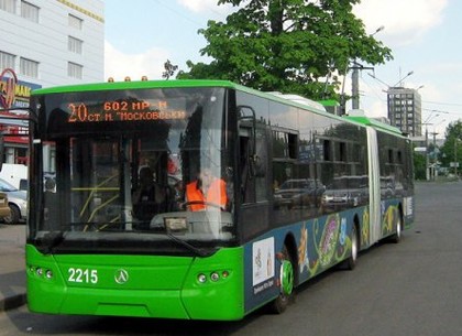 В Харькове остановились 47 троллебуйсов и половина трамваев