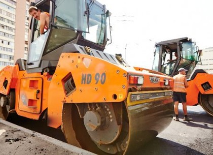 На ремонт внутриквартальных дорог Харькова выделили дополнительные средства