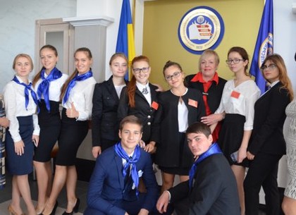 В Харькове соревновались юные экономисты (ФОТО)