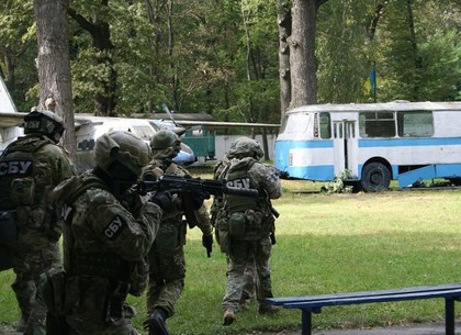 СБУ провела в Харькове противодиверсионные тренировки (ФОТО, ВИДЕО)