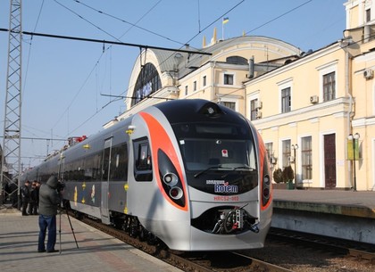 «Укрзализниця» запустила дополнительный поезд «Интерсити» из Харькова в Киев