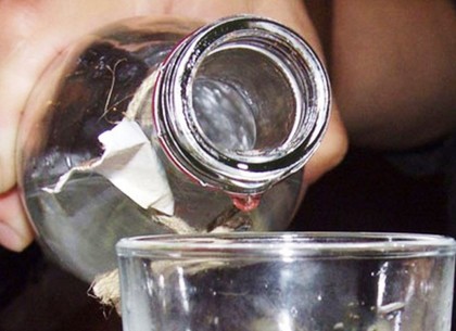 В Украине число умерших от отравления суррогатным алкоголем достигло 40