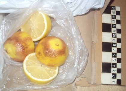 В Харьковскую колонию передали лимоны «с начинкой»