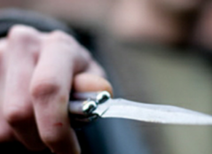 В Харькове осудили рецидивиста, напавшего с ножом на прохожую