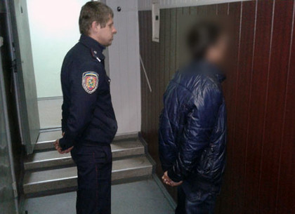 Заключенный из луганской тюрьмы по телефону выманивал золото и деньги у доверчивых харьковчан (ФОТО)