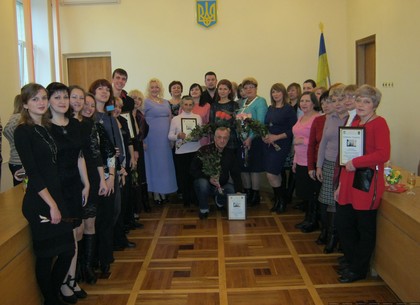 В районах Харькова отмечают День работников культуры