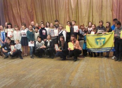 Харьковские волонтеры поблагодарили Геннадия Кернеса за поддержку