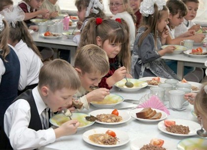 Дети погибших участников АТО будут бесплатно питаться в школах и детских садах города