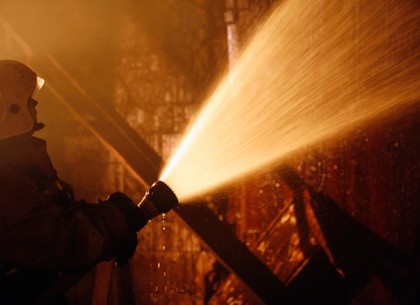 Харьковские пожарные спасли 80-летнего пенсионера