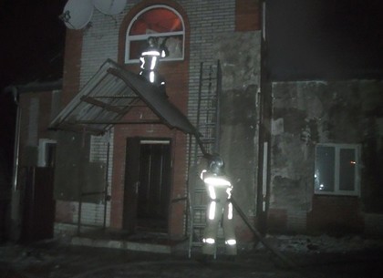 Пожар в Кулиничах: из-за неисправного дымохода выгорел этаж (ФОТО)