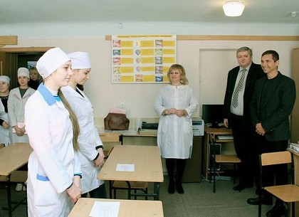 Владимир Скоробагач: Мы поможет медколледжу стать лучшим в Украине (ФОТО)