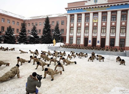 Харьковские кадеты и офицеры поучаствовали во флешмобе «22 PushUpChallenge» (ВИДЕО)