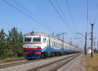 В Харьковской области поезд сбил женщину