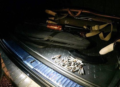 В Песочине остановили автомобиль с оружием (ФОТО)