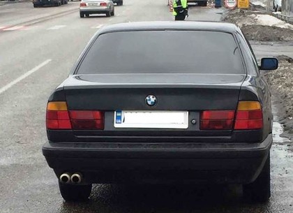 BMW-530, угнанный в Артемовске, остановили в Песочине