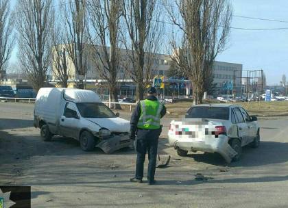 ДТП на выезде из Харькова: есть пострадавшие (ФОТО)