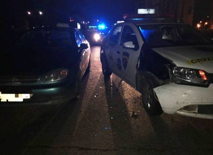 Автомобиль службы охраны попал в ДТП на Клочковской (ФОТО)