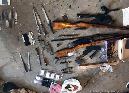 В Харькове у подозреваемых нашли оружейный арсенал и мининарколабораторию (ФОТО)